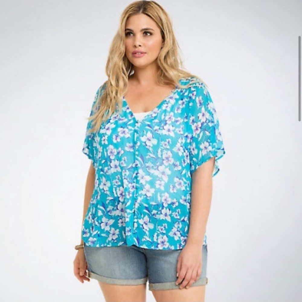 Torrid Plus Size Floral Chiffon Button Cup Dolman Short Sleeve Blouse Size 2X